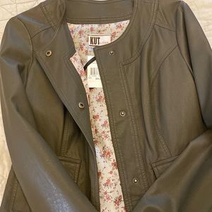 Olive “pleather” jacket. Kut from Kloth, size small. New with tags!